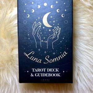 EUC Luna Somnia Tarot Deck & Guidebook - Black and Gold